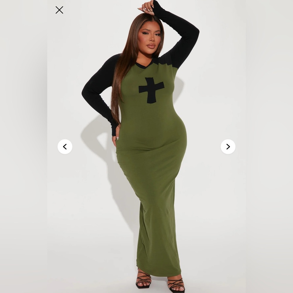 Fashion Nova Green “Cross My Heart”Long Sleeve Bodycon Dress